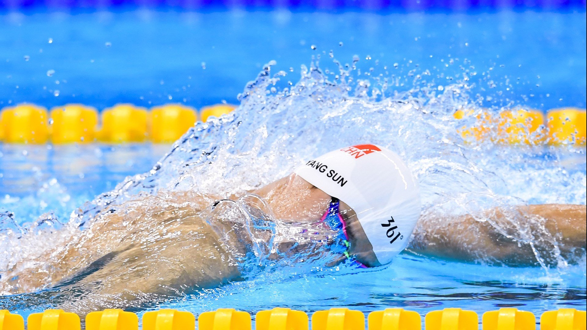 _虚拟实境自行车赛：穿越全球名胜_，驾驶自行车虚拟